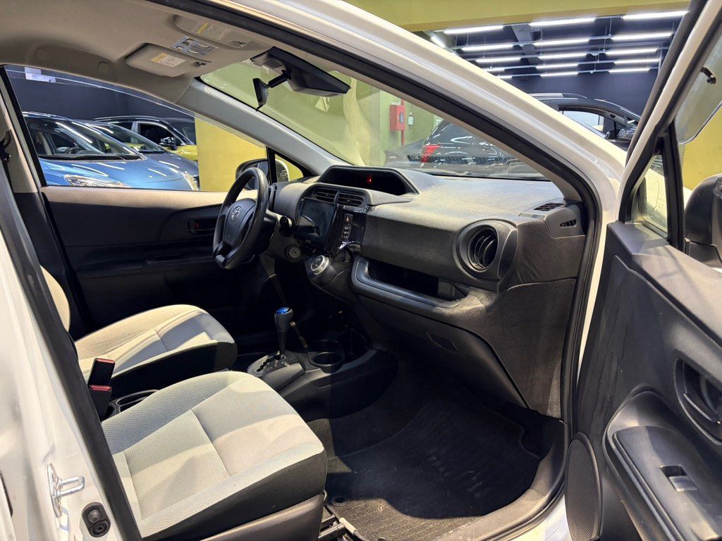 Toyota Aqua, 1.5 L, 0.87 kWh, 2018 il, 80 100 km — Avtomobillər, Bakı (11)