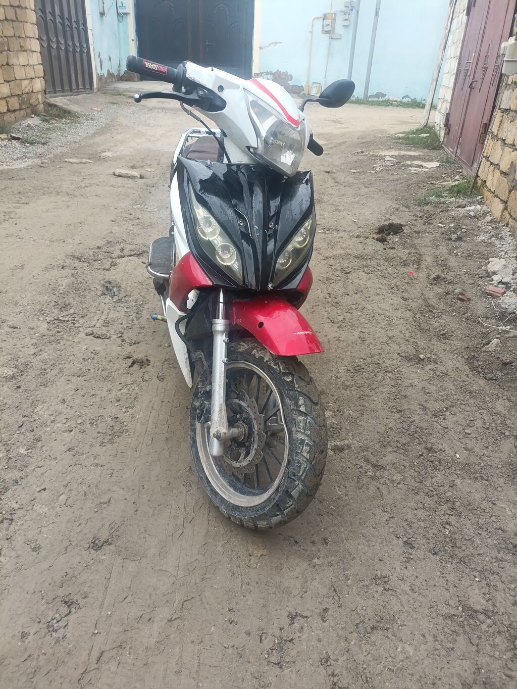 Skuter/moped satılır - Kuzov rəngi: qırmızı-ağ-qara kombinasiyası — Mopedlər və skuterlər, Mehdiabad (4)