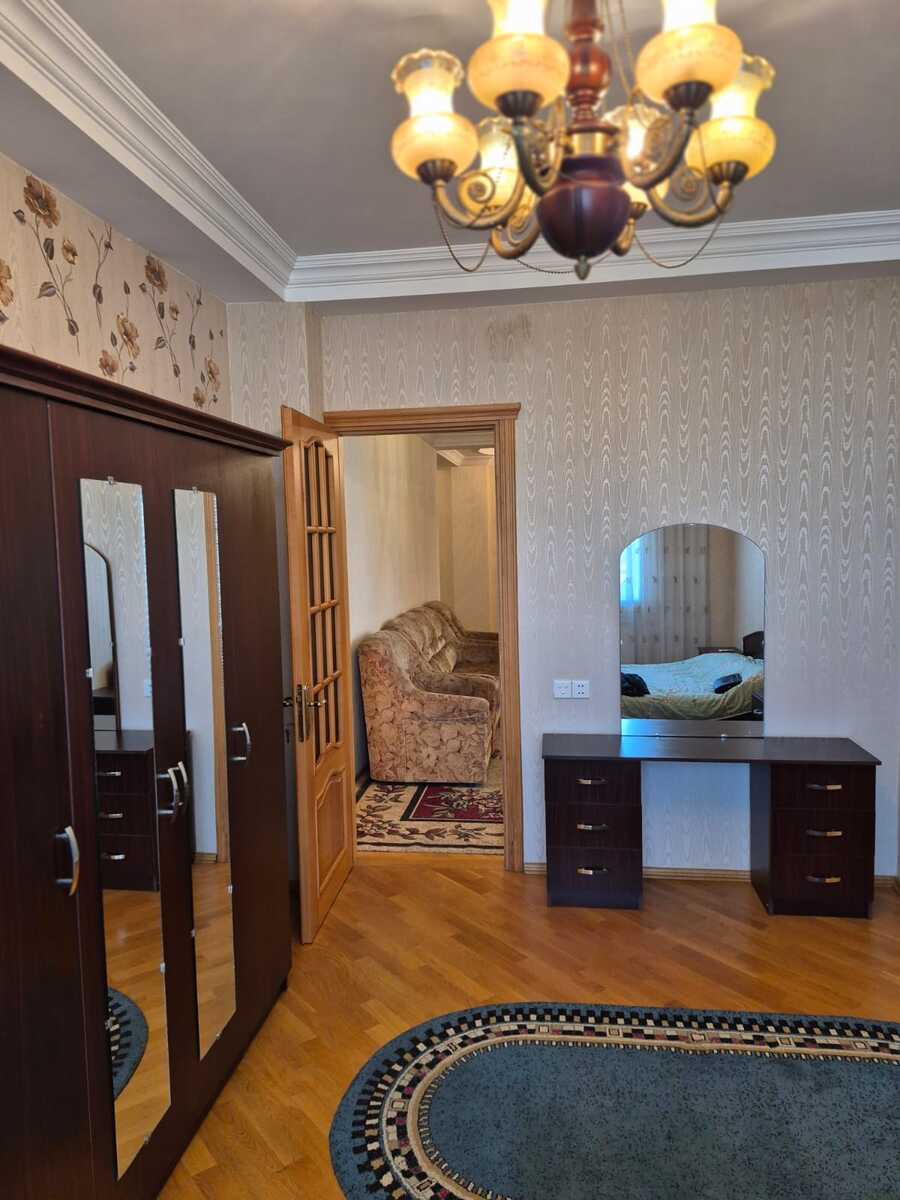 Satılır 4 otaqlı yeni tikili 180 m² — Mənzil, Bakı (11)