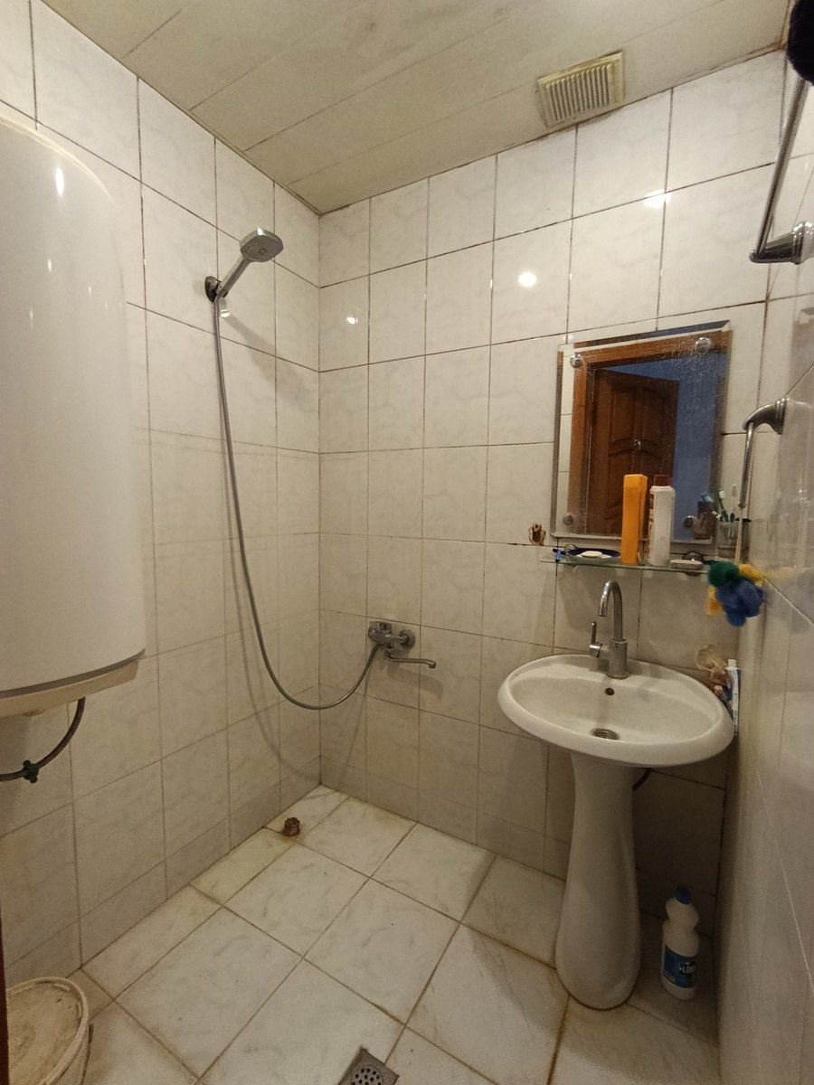 Satılır 2 otaqlı köhnə tikili 68.1 m² — Mənzil, Bakı (7)