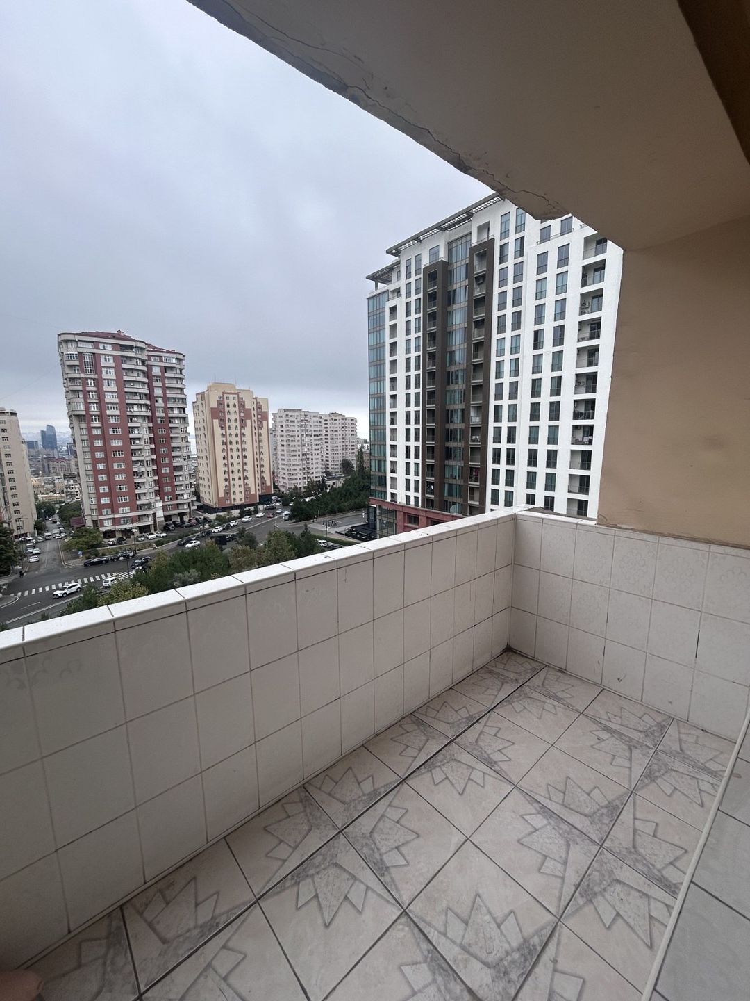 Satılır 3 otaqlı köhnə tikili 93 m² — Mənzil, Bakı (2)