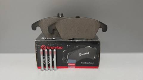 Ön əyləc bəndi Brembo Mercedes-Benz W204/W212 — 100 ₼ · Bakı · Avto Ön əyləc bəndi Brembo Mercedes-Benz W204/W212 — Bakı