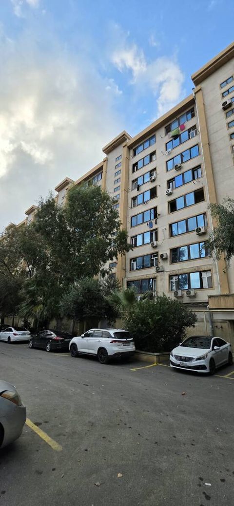 Satılır 4 otaqlı yeni tikili 120 m² — Bakı
