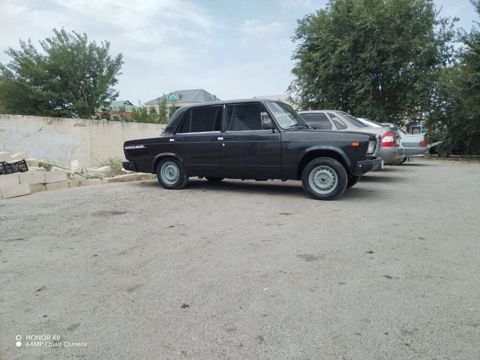 VAZ (Lada) 2107: 1.6 l 2012 il Sedan