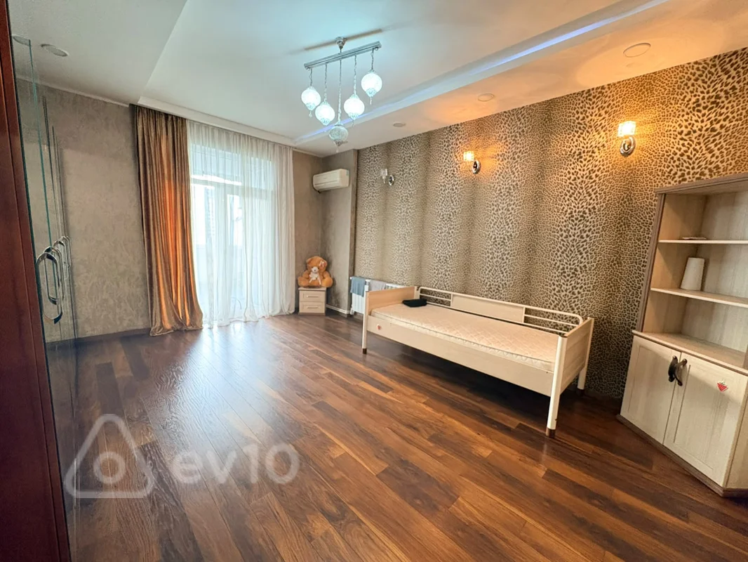 4 otaqlı mənzil, 200 m², м Хатаи — kirayə — Mənzil, Bakı (8)