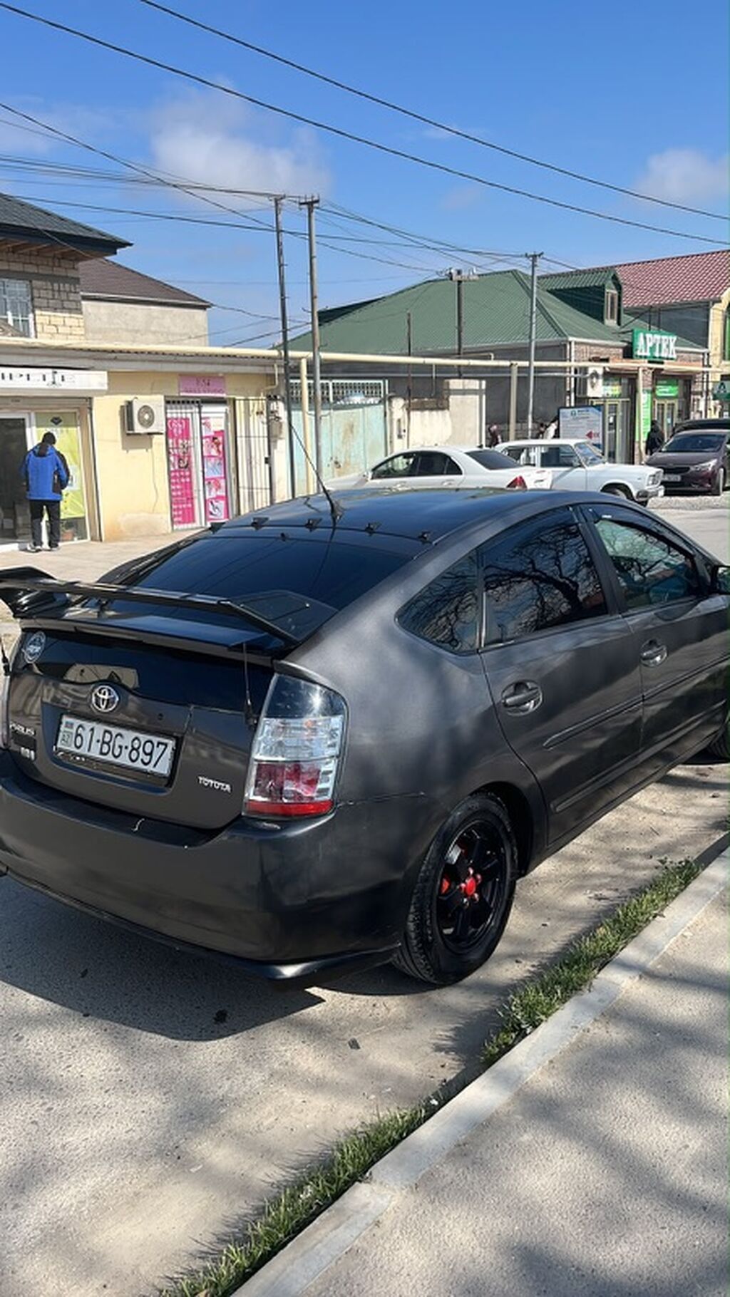 Toyota Prius: 1.5 l 2008 il Hetçbek 61-BG-897 — Avtomobillər, Fatmayı (3)