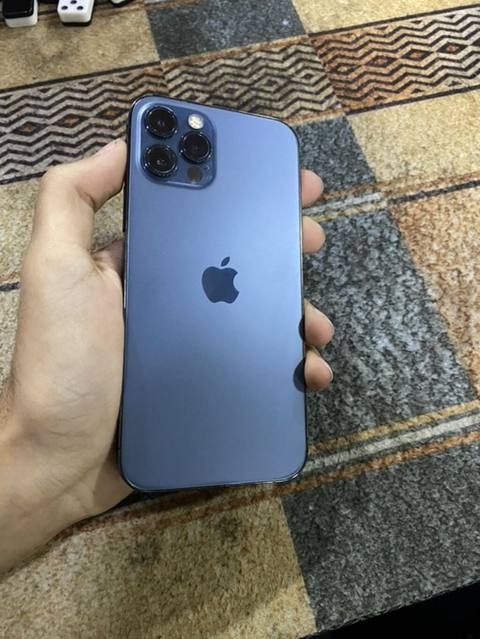 IPhone 12 Pro, 256 GB, Göy, Simsiz şarj — 545 ₼ · Gəncə · Apple iPhone IPhone 12 Pro, 256 GB, Göy, Simsiz şarj — Gəncə