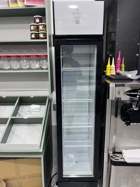 Su vitrin soyuducu 200 Azn. Yeni kimidir. Olchu 45sm×200sm. Unvan Hazi — 200 ₼ · Digah · Soyuq vitrini Su vitrin soyuducu 200 Azn. Yeni kimidir. Olchu 45sm×200sm. Unvan Hazi — Digah