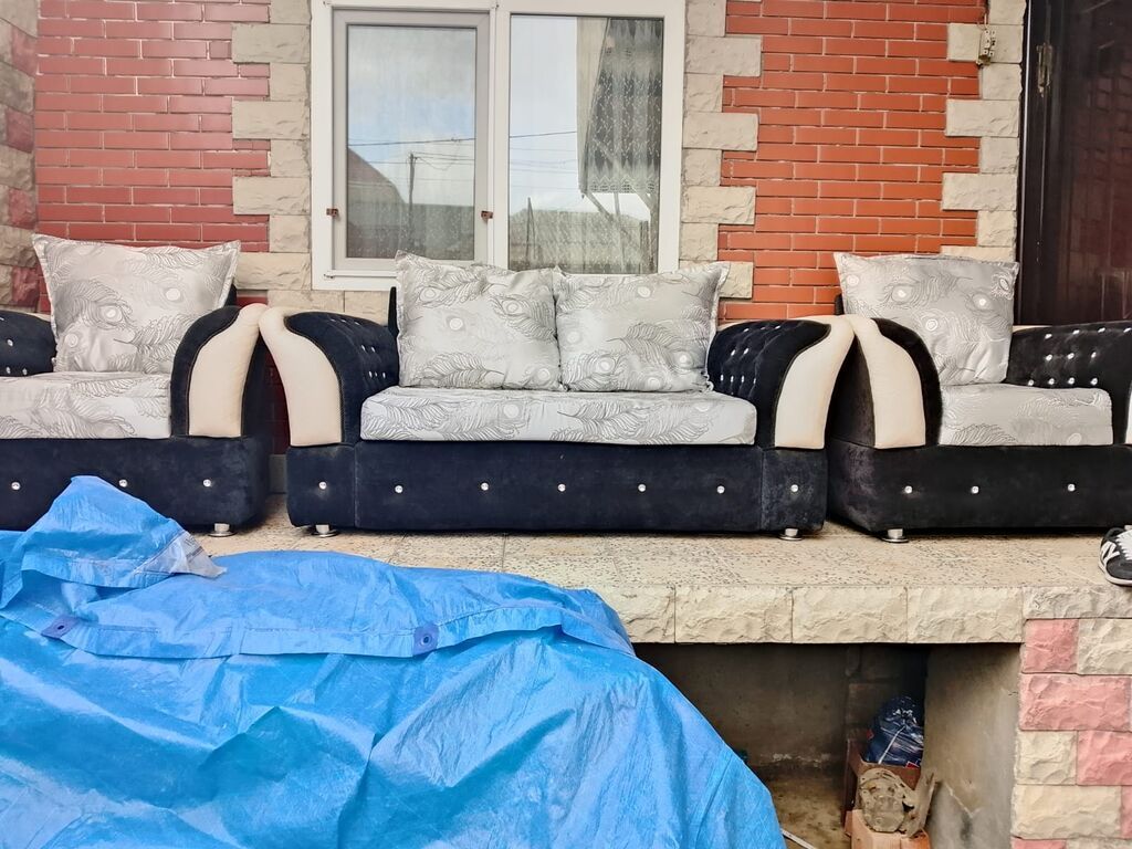 Divan satilir 100 azn unvan xirdalan vusqa2Üçlü yumşaq mebel dəsti — Yumşaq mobilya dəstləri, Digah (2)