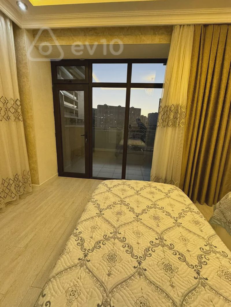 For rent: 3-room apartment (new building), 148 m² — Mənzil, Bakı (10)