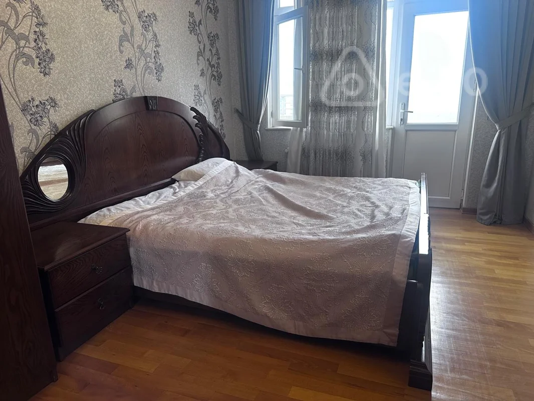 3 otaqlı mənzil, 150 m², Ənvər Hüseynov küçəsi — kirayə — Mənzil, Bakı (4)