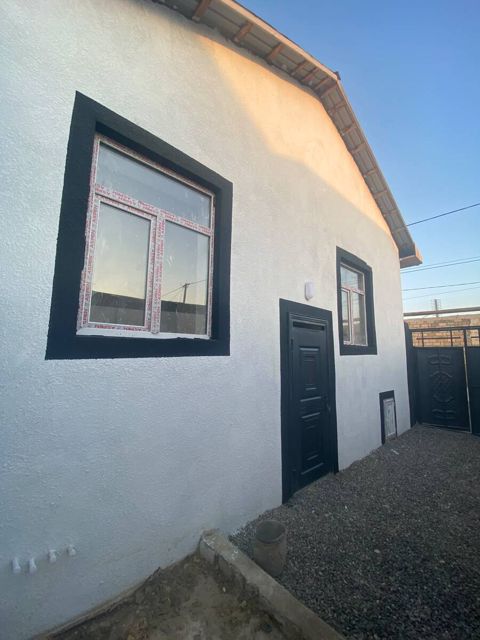 Satılır 3 otaqlı həyət evi/bağ evi 80 m² — Bakı