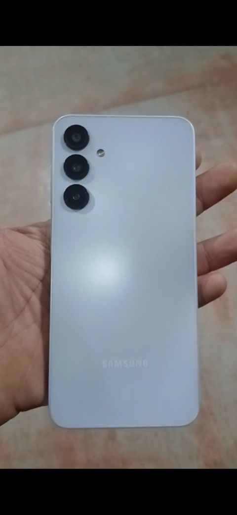 Samsung Galaxy A16, 128 GB, rəng - Ağ, İki sim kartlı — Bakı
