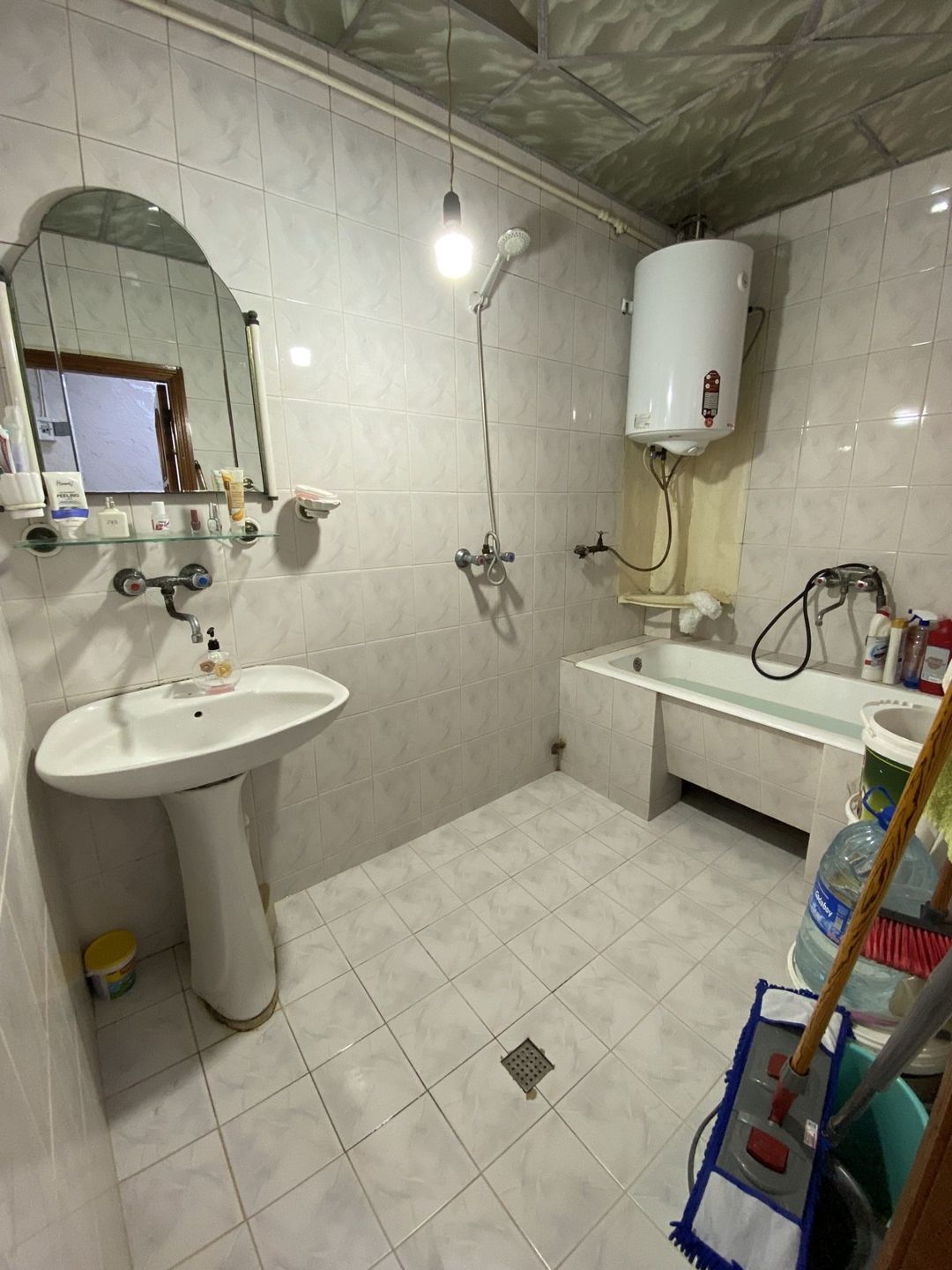 Satılır 2 otaqlı köhnə tikili 57 m² — Mənzil, Bakı (7)