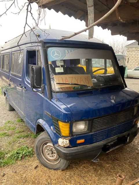 Mercedes 208 D, 2.5 L, 1992 il, 877 000 km — Tərtər