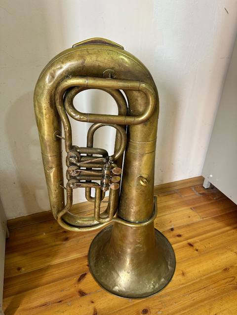 Tuba yaxsi veziyyetdedir tam islekdi oz aletimdi.Qiymetde real aliciya — 400 ₼ · Sumqayıt · Musiqiə alətləri Tuba yaxsi veziyyetdedir tam islekdi oz aletimdi.Qiymetde real aliciya — Sumqayıt