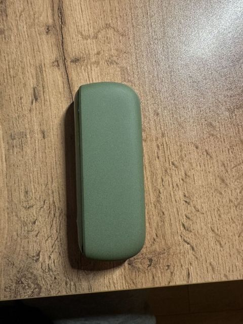 Iqos cihazı – tünd yaşıl rəngdə Məhsul təsviri: - Komplekt: şarj — 60 ₼ · Bakı · Elektronik siqaretlər Iqos cihazı – tünd yaşıl rəngdə Məhsul təsviri: - Komplekt: şarj — Bakı