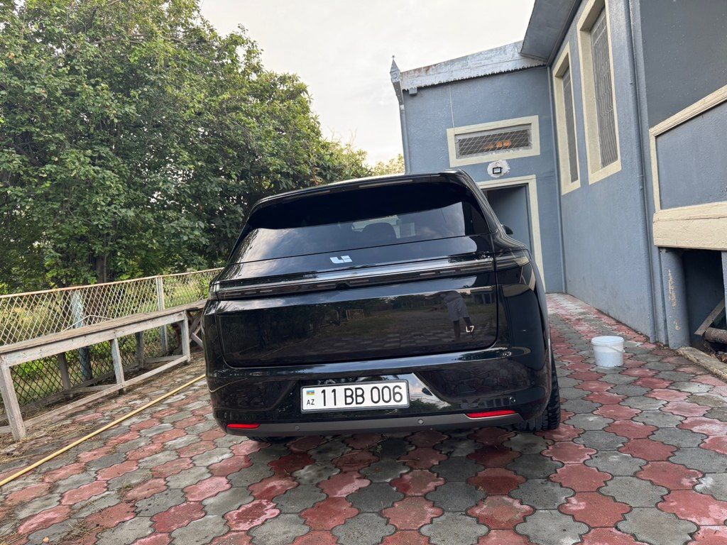 Li Auto L7, 1.5 L, 44.5 kWh, 2023 il, 45 700 km 11-BB-006 — Avtomobillər, Bakı (12)