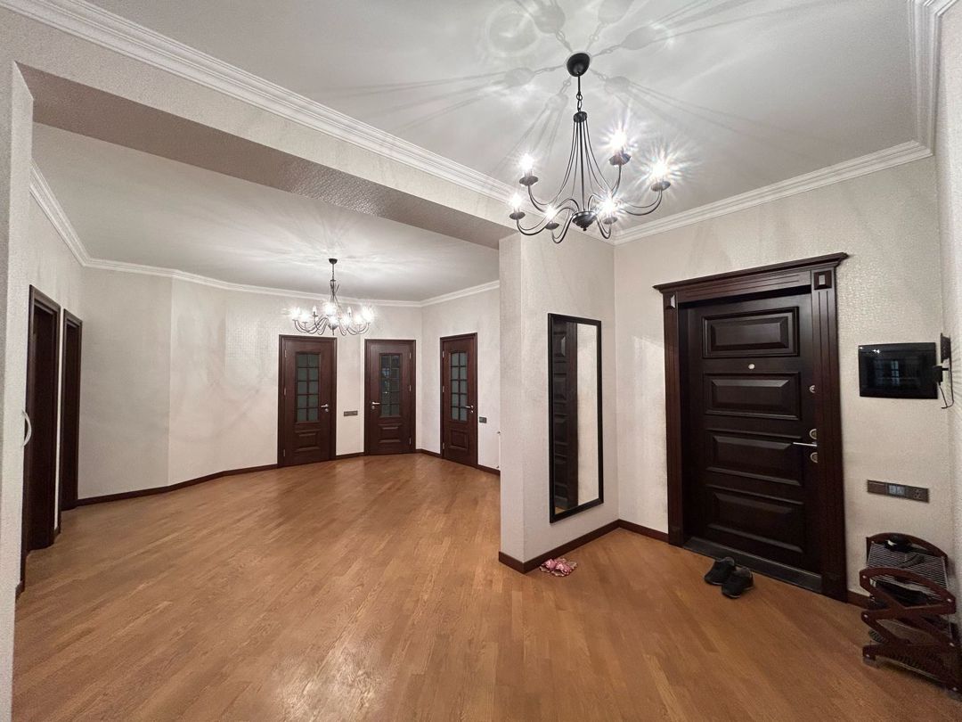 İcarəyə verilir 3 otaqlı yeni tikili 142 m² — Mənzil, Bakı (2)