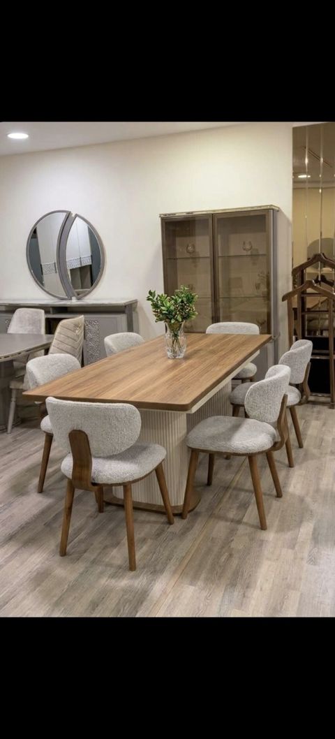 Təzə masa desti 6 stul ilə 890 manat şəhər daxili çatdırılma — 880 ₼ · Bakı · Masalar və stullar Təzə masa desti 6 stul ilə 890 manat şəhər daxili çatdırılma — Bakı
