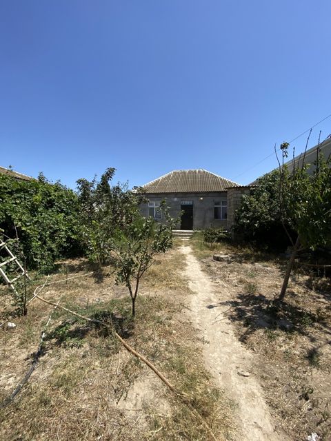 Satılır 3 otaqlı həyət evi/bağ evi 100 m² — Bakı