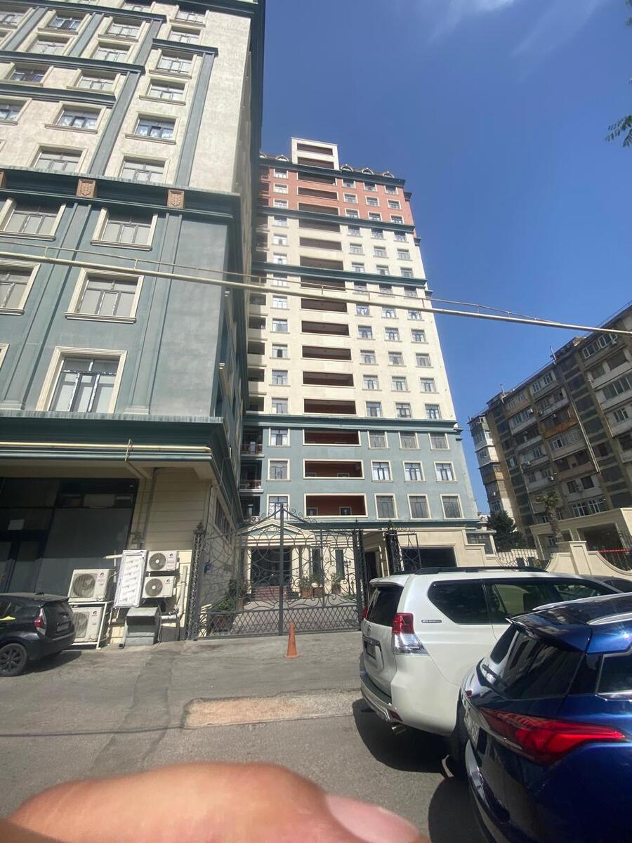 Satılır 4 otaqlı yeni tikili 180 m² — Mənzil, Bakı (4)