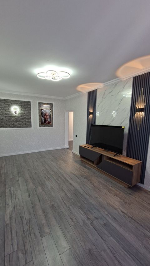 Satılır 3 otaqlı köhnə tikili 80 m² — Bakı