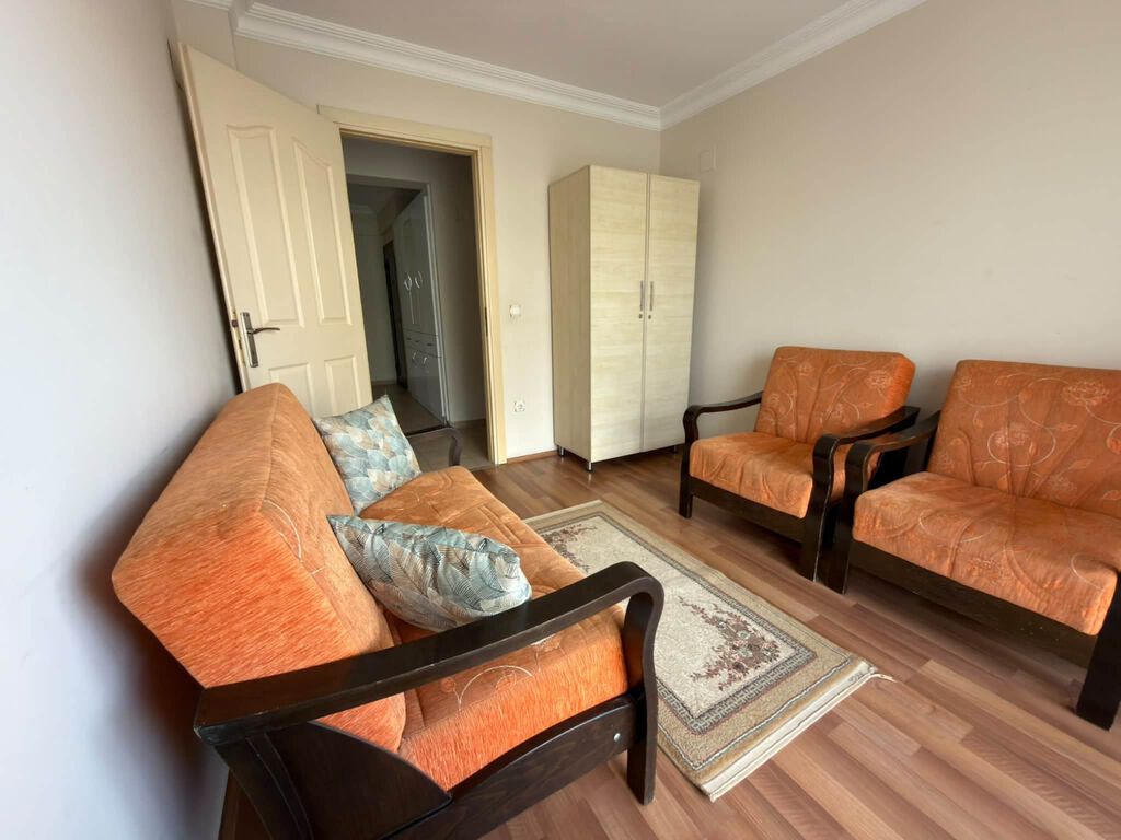 Yasamalda, İnşaatçılar Metrosunun Yanında 3 Otaqlı Kirayə Mənzil — Mənzil, Bakı (9)