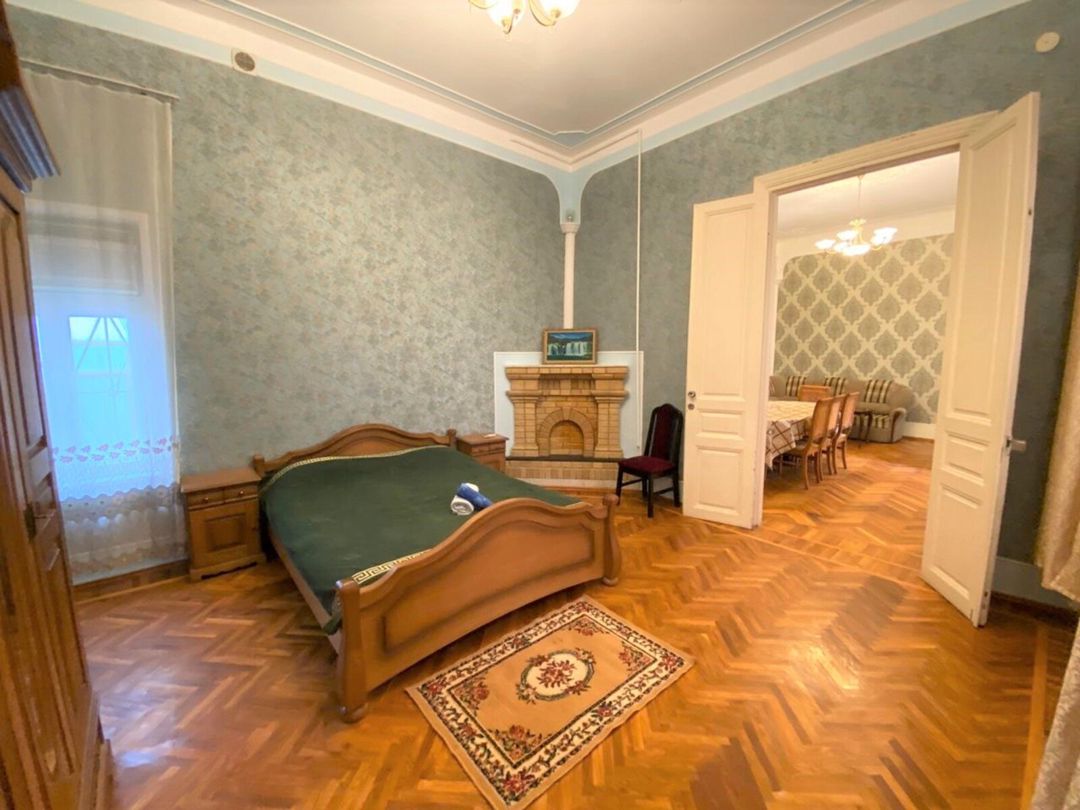 İcarəyə verilir 4 otaqlı köhnə tikili 170 m² — Mənzil, Bakı (7)
