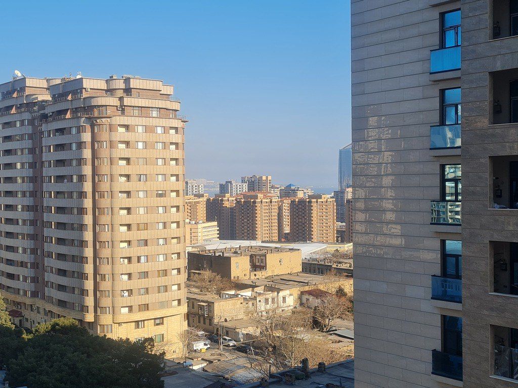 Satılır 4 otaqlı yeni tikili 195 m² — Mənzil, Bakı (2)