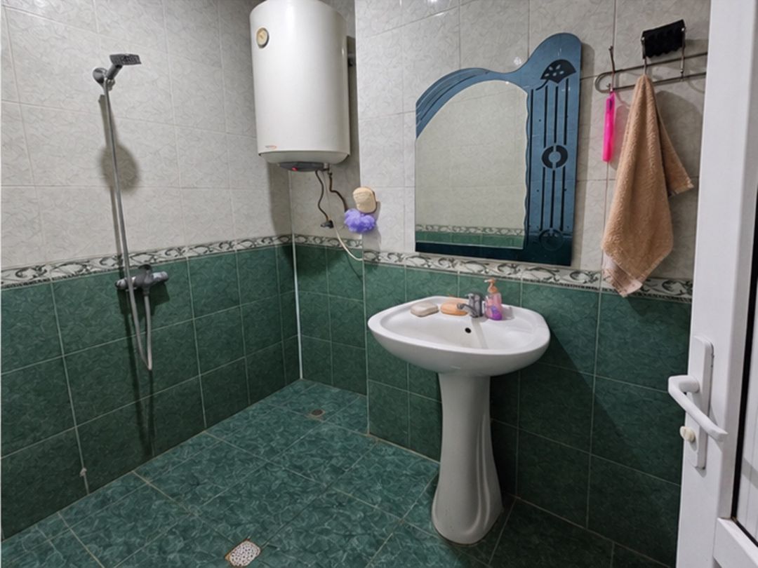 İcarəyə verilir 2 otaqlı köhnə tikili 65 m² — Mənzil, Bakı (2)