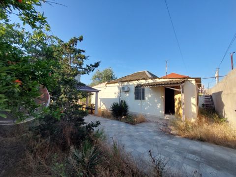 Satılır 3 otaqlı həyət evi/bağ evi 90 m² — 63 000 ₼ · Bakı · Ev, villa Satılır 3 otaqlı həyət evi/bağ evi 90 m² — Bakı