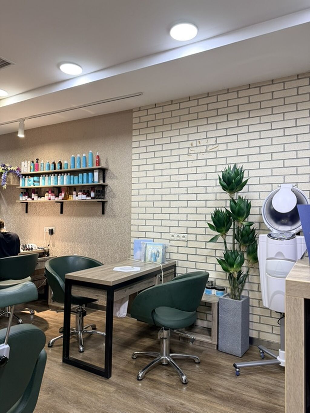 Gözəllik salonu üçün mebel Tam ela veziyetdedir. Qiymetleri yerinde — Salon mebeli, Bakı (2)