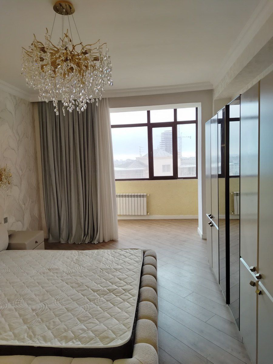 Satılır 3 otaqlı yeni tikili 136 m² — Mənzil, Bakı (10)