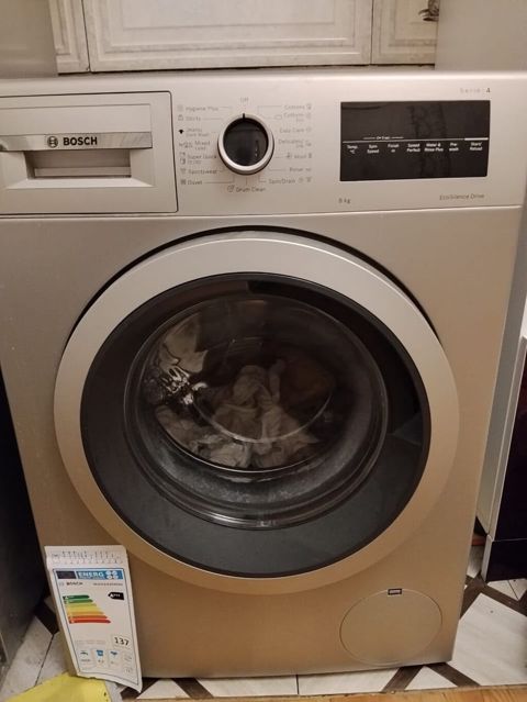 8kq Bosch paltaryuyan maşın satılır 450azn. 8ay qabaq alınıb — Xırdalan