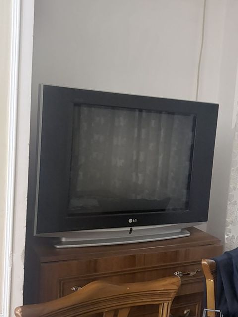 LG televizor - Marka: LG - Ekran tipi: LCD/plazma üslubunda düz panel — Bakı