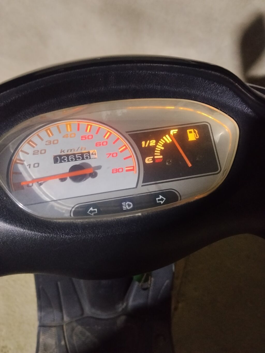 Moped satılır ünvan Bilgəh Qəsəbəsi Real alıcı olsa endirim edecem — Mopedlər və skuterlər, Bakı (4)