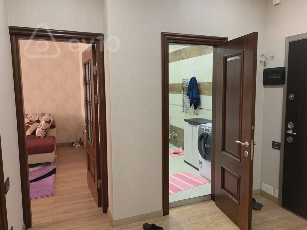2 otaqlı mənzil, 95 m², Sabit Orucov küçəsi — kirayə — Mənzil, Bakı (9)