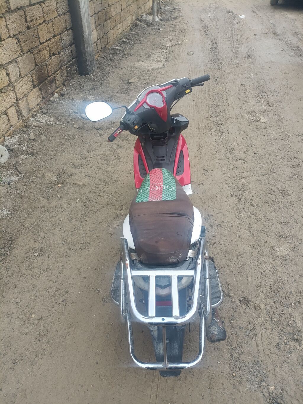 Skuter/moped satılır - Kuzov rəngi: qırmızı-ağ-qara kombinasiyası — Mopedlər və skuterlər, Mehdiabad (3)