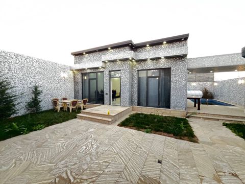 Satılır 4 otaqlı həyət evi/bağ evi 100 m² — 152 000 ₼ · Bakı · Ev, villa Satılır 4 otaqlı həyət evi/bağ evi 100 m² — Bakı