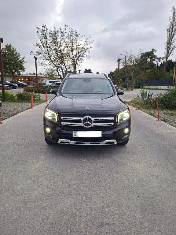Mercedes GLB 250 4MATIC, 2.0 L, 2024 il, 63 000 km — Avtomobillər, Bakı