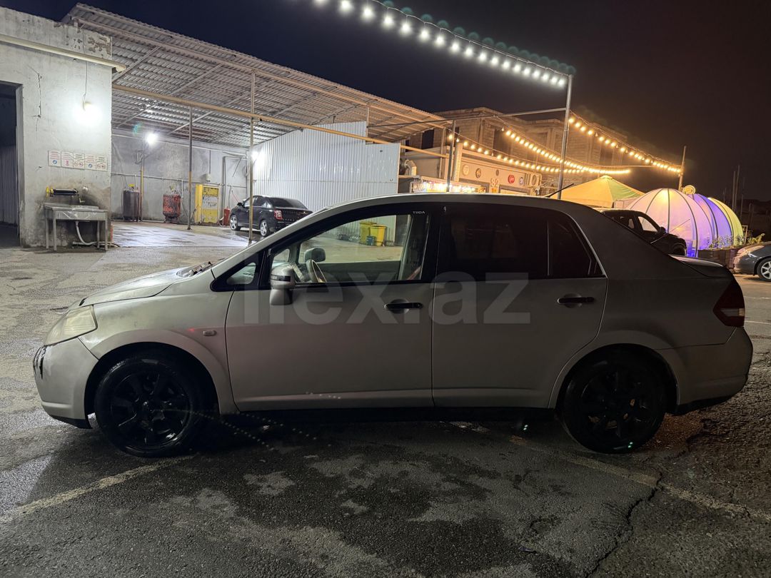 Nissan Tiida, 2006, 351 000 km — Avtomobillər, Bakı (8)