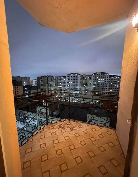 2 otaqlı, 86 kv. m — Bakı