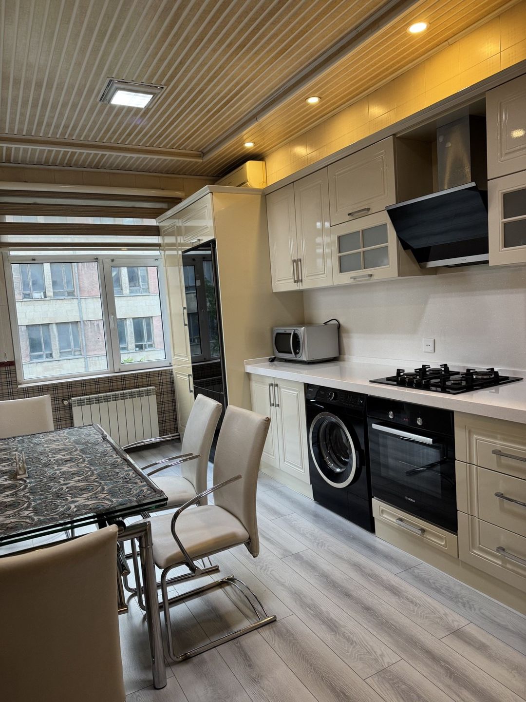 İcarəyə verilir 3 otaqlı yeni tikili 135 m² — Mənzil, Bakı (10)