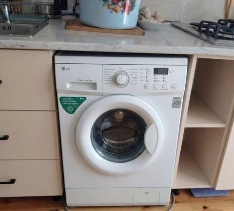 Lg Paltaryuyan 6kq 210azn. tam işlek. Unvan Zabrat//8733b//glr — Bakı