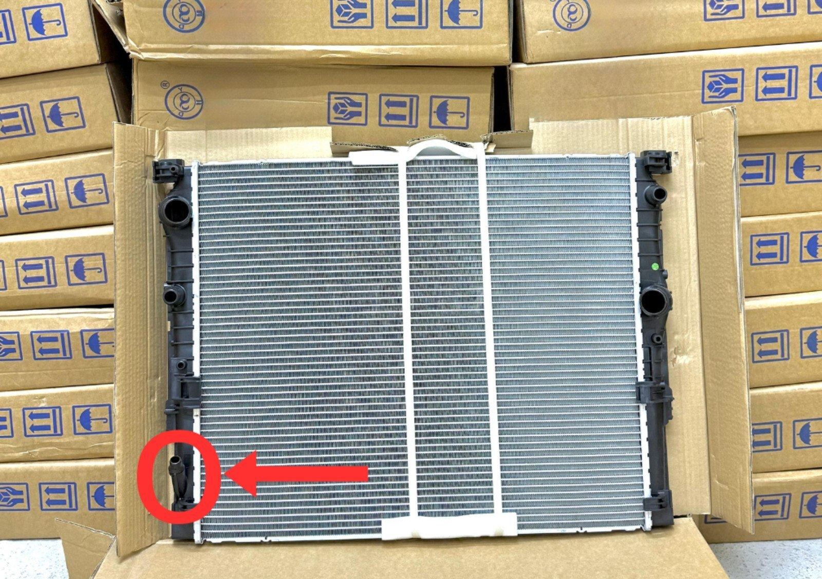 Su radiatoru BMW G30 G31 G11 G12 G32 — Bakı