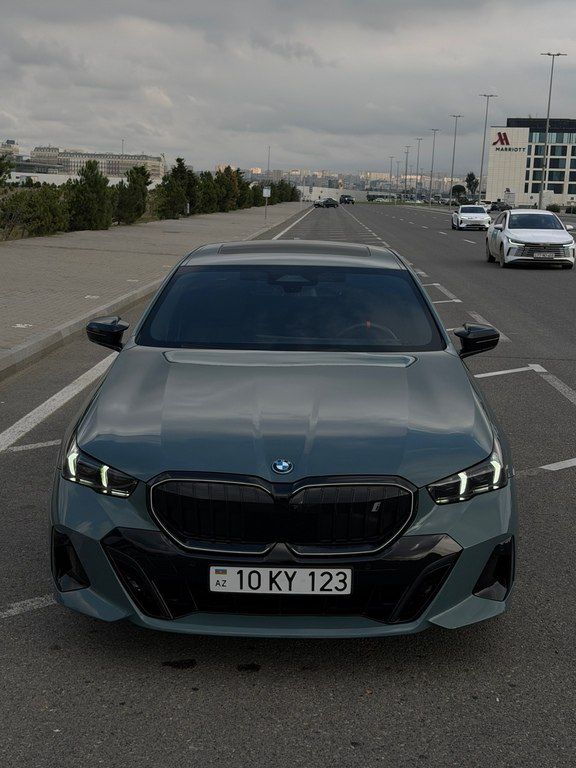 BMW i5, 83.9 kWh, 2024 il, 44 000 km 10-KY-123 — Avtomobillər, Bakı
