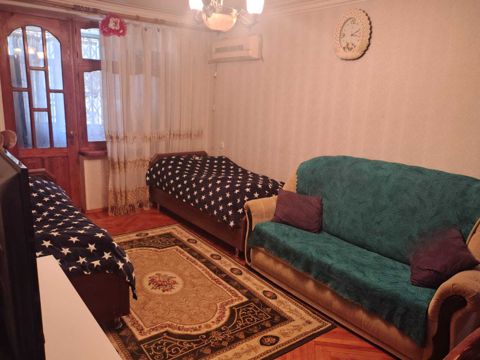 Satılır 2 otaqlı köhnə tikili 43 m² — Bakı