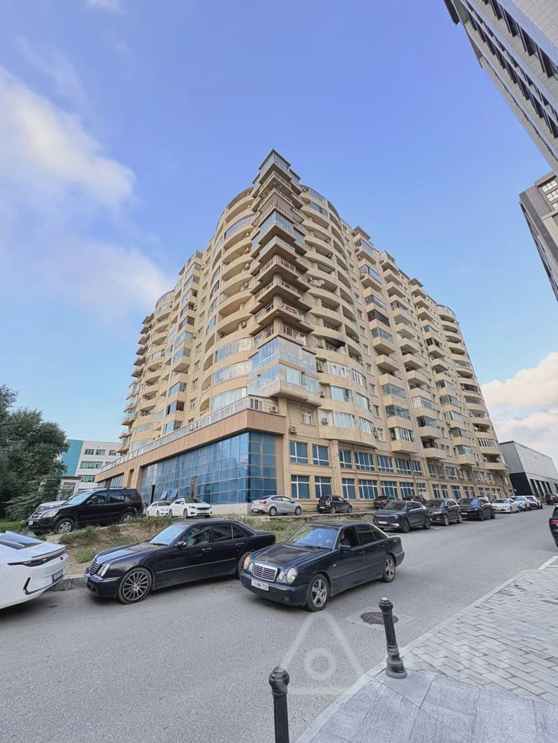 4 otaqlı mənzil, 200 m², м Хатаи — kirayə — Mənzil, Bakı