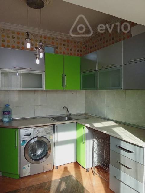 5 otaqlı mənzil, 120 m², Əsəd əhmədov — kirayə — Квартира